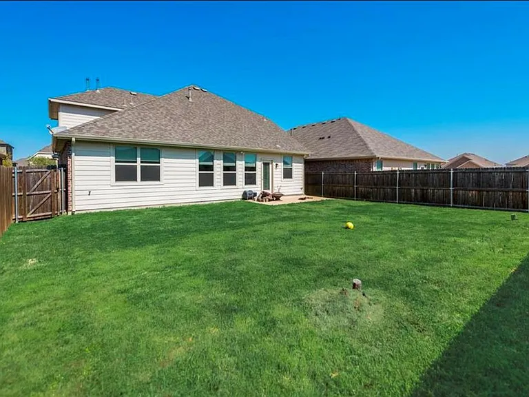 3716 Cameroon Ln — Photo 23