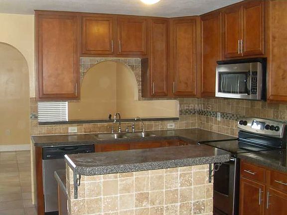 3rd image of 2527 Parsons Pond Cir