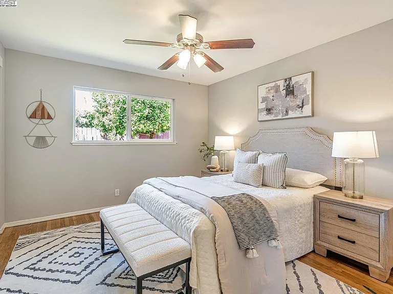 41819 Mahoney St — Photo 16