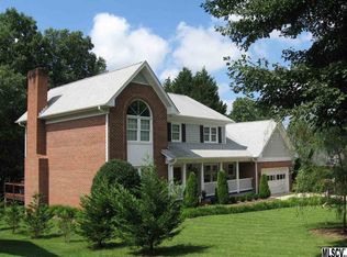 1016 30th Avenue Ln NE, Hickory, NC 28601