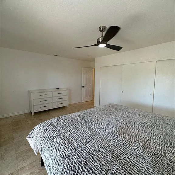 22867 Cove View St #C — Photo 13