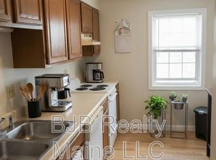 6 Oregon Ave APT 12, Old Orchard Beach, ME 04064