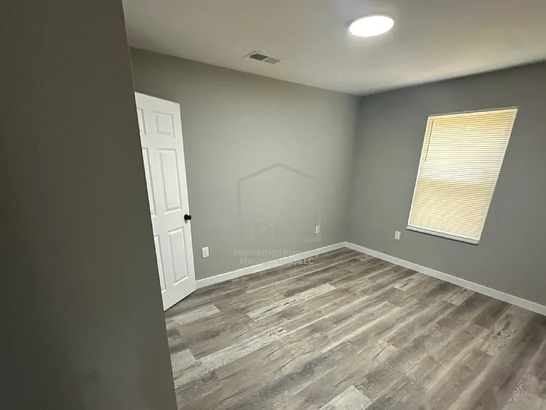 1378 Eloise Rd — Photo 8