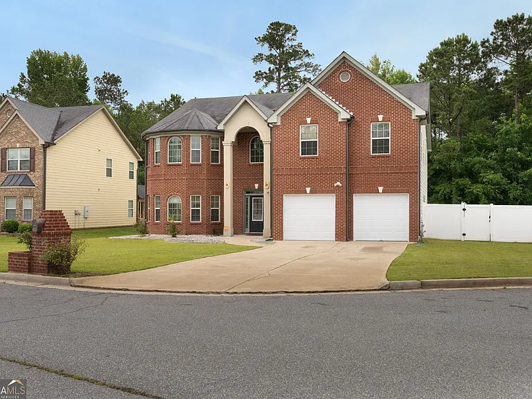 168 Summer Grove Ln — Photo 2