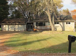 E3640 Ebbe Lake Rd, Waupaca, WI 54981