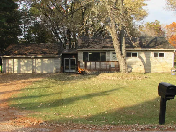 E3640 Ebbe Lake Rd, Waupaca, WI 54981