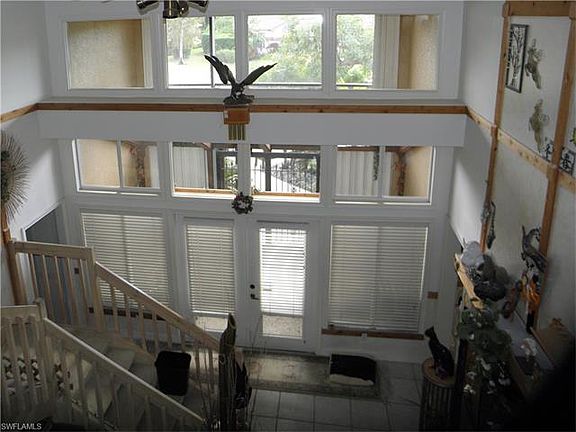 5th image of 256 Lambton Ln