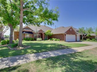 8316 NW 69th St, Oklahoma City, OK 73132