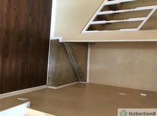 1141 Houston Dr, Mesquite, TX 75149
