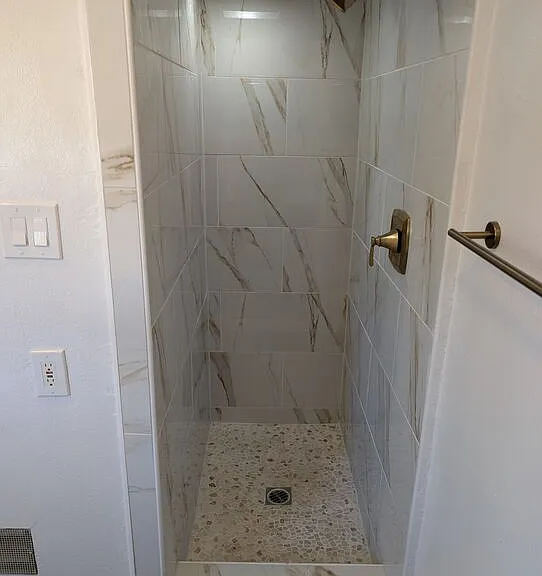 1147 24th St #B — Photo 8