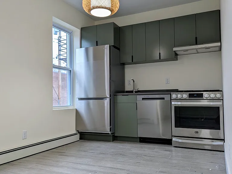 6 S Cedar St — Photo 10