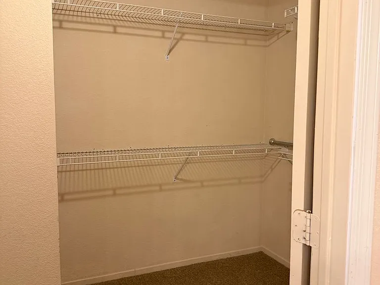 7621 Almeria Ave — Photo 12
