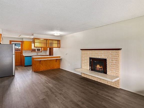 2nd image of 16327 Smokey Point Blvd #1
