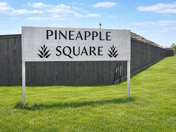 5th image of 6009 Pineapple St