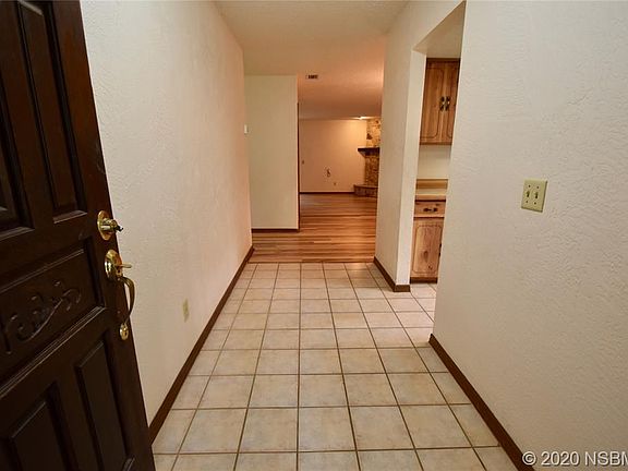 3rd image of 18 Willowwood Trl