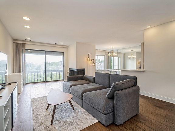 2nd image of 3085 Pheasant Creek Dr APT 311