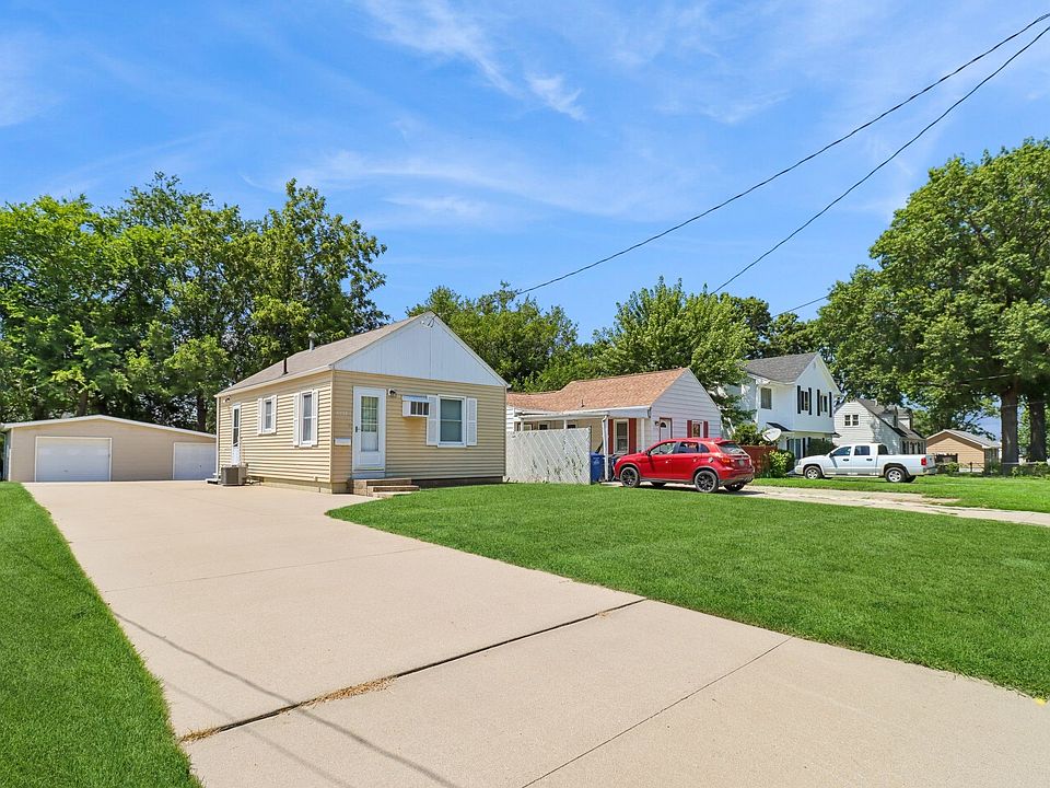 1st image of 4032 56th St