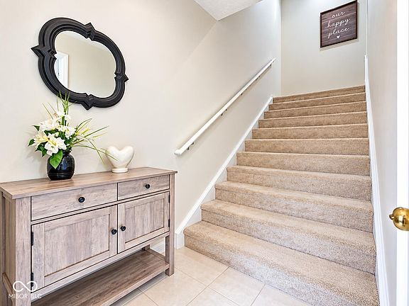 2nd image of 13249 Komatite Way