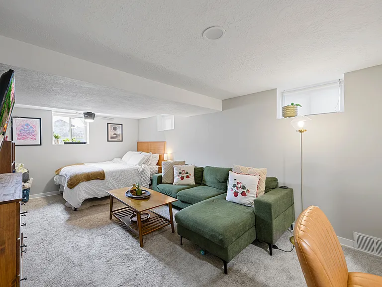 1463 W Arapahoe Ave #BASEMENT — Photo 9