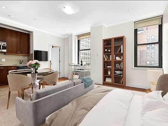 2nd image of 488 7th Ave APT 5H