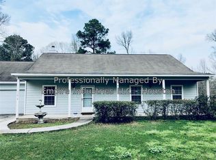 11919 Walraven Rd, Huffman, TX 77336