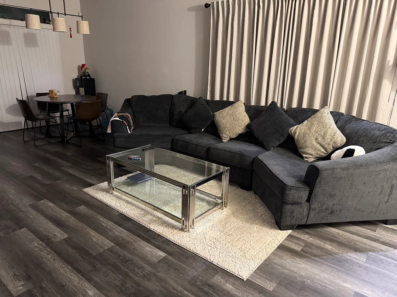 3 bed, 1137 sqft, $2,600 — Photo 3