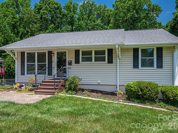 5th image of 712 Crestwood Ave