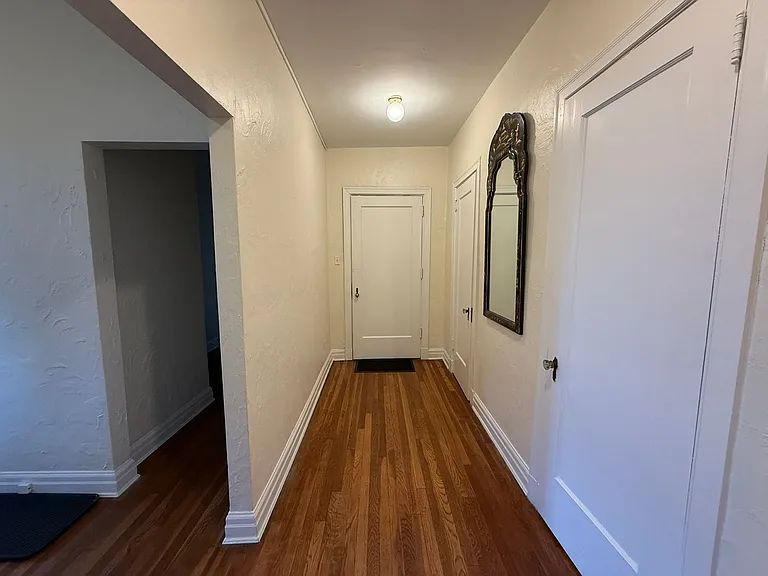 New King Edward Apartments — Photo 358