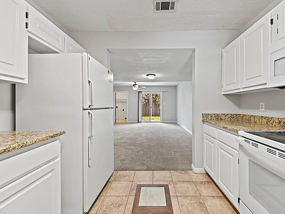 3rd image of 364 Schneider Dr Unit 9
