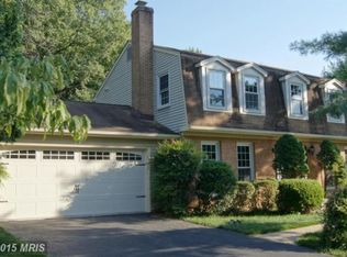 12481 Hedges Run Dr, Woodbridge, VA 22192