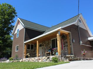 208 Bridge St, East Jordan, MI 49727