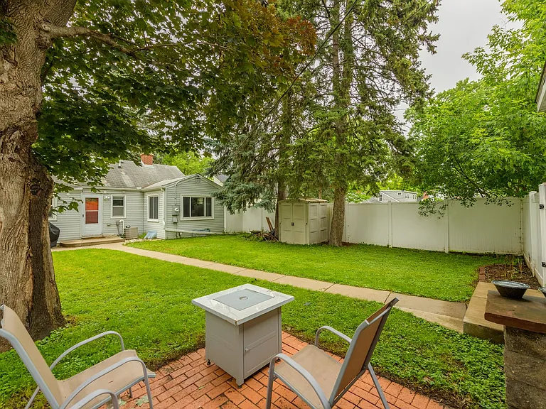 3243 Fillmore St NE — Photo 18