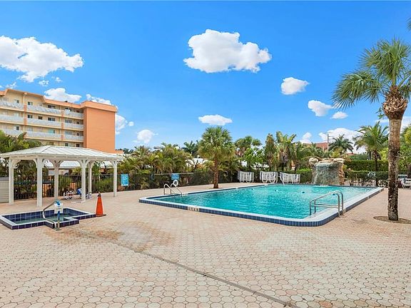 3rd image of 7500 Estero Blvd APT 703