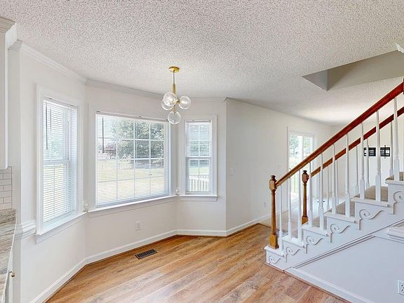 4th image of 107 Cambridge Drive