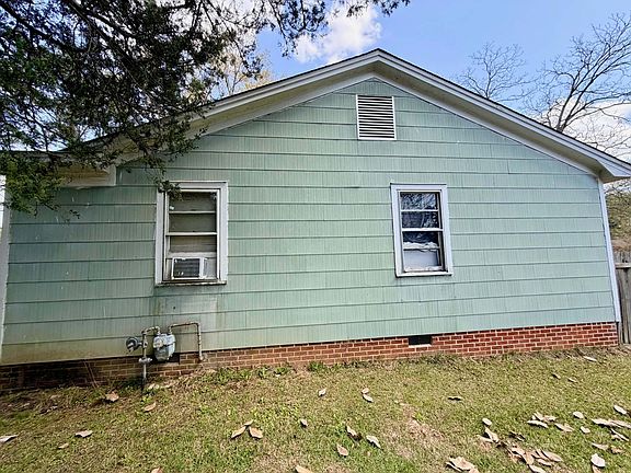4th image of 1561 Boone St