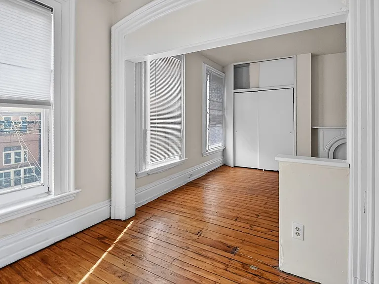 42 Trumbull St — Photo 17