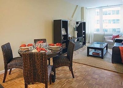 5th image of 100 Maiden Ln APT 612