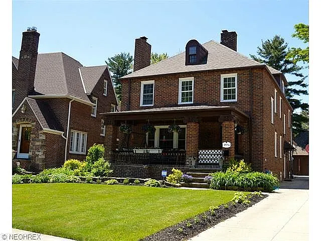 4896 Edgepark Dr photo 1