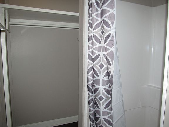 4th image of 125 W Main St #6