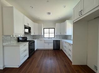 7505 Hesperia Ave #B, Reseda, CA 91335