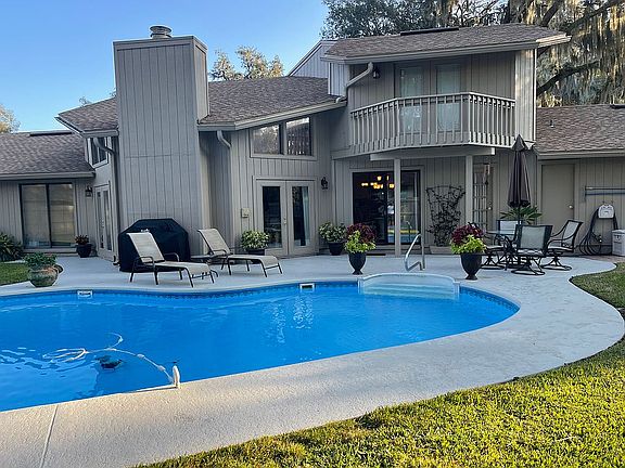 2nd image of 12715 Cormorant Cove Ln
