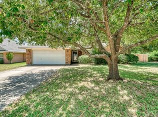 2013 Cobblestone Ln, Bryan, TX 77807