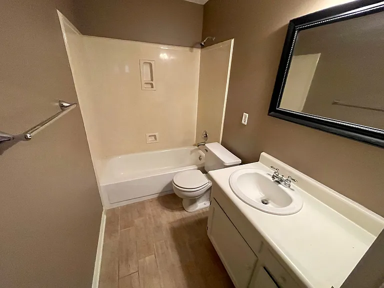 270 Hillcrest Rd #506 — Photo 12