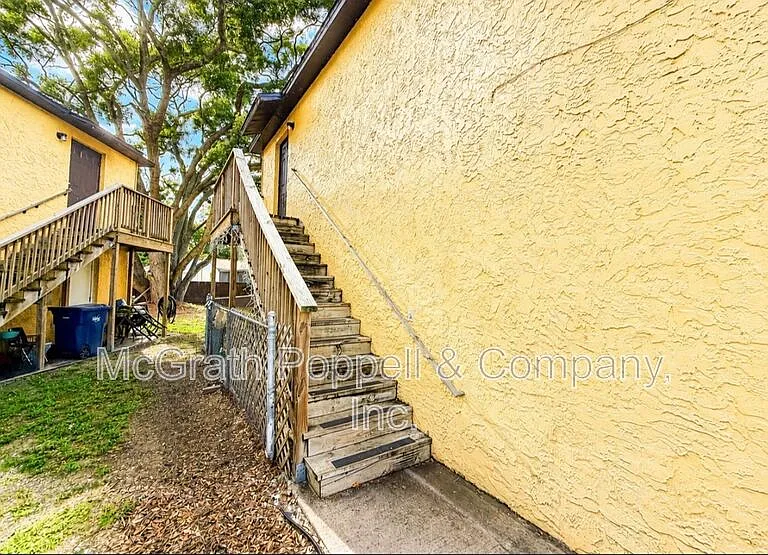 3826 Lakeshore Dr #B — Photo 2