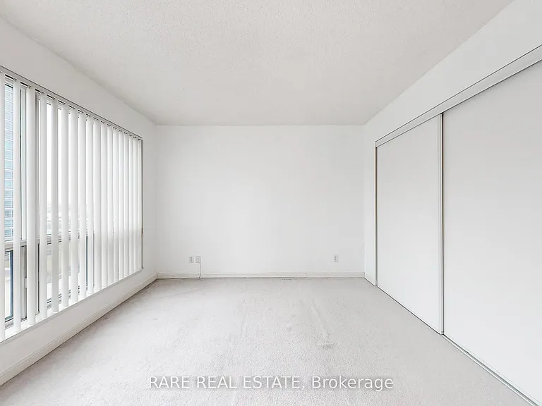 11 Lee Centre Dr #1016 — Photo 17