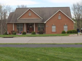 112 Hogans Mill Pkwy, Dry Ridge, KY 41035