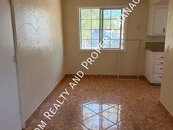 4th image of 3113 Fillmore Ave