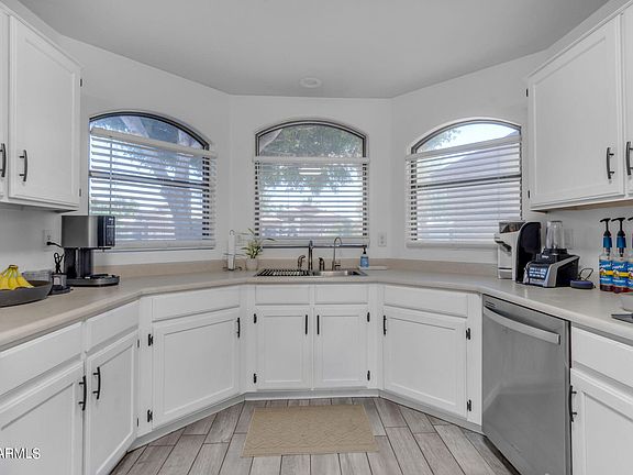 5th image of 6420 W WAHALLA Lane