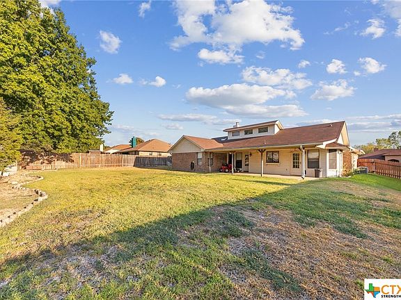 3rd image of 3504 Pebble Dr