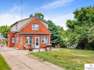 2429 S 42nd St, Omaha, NE 68105